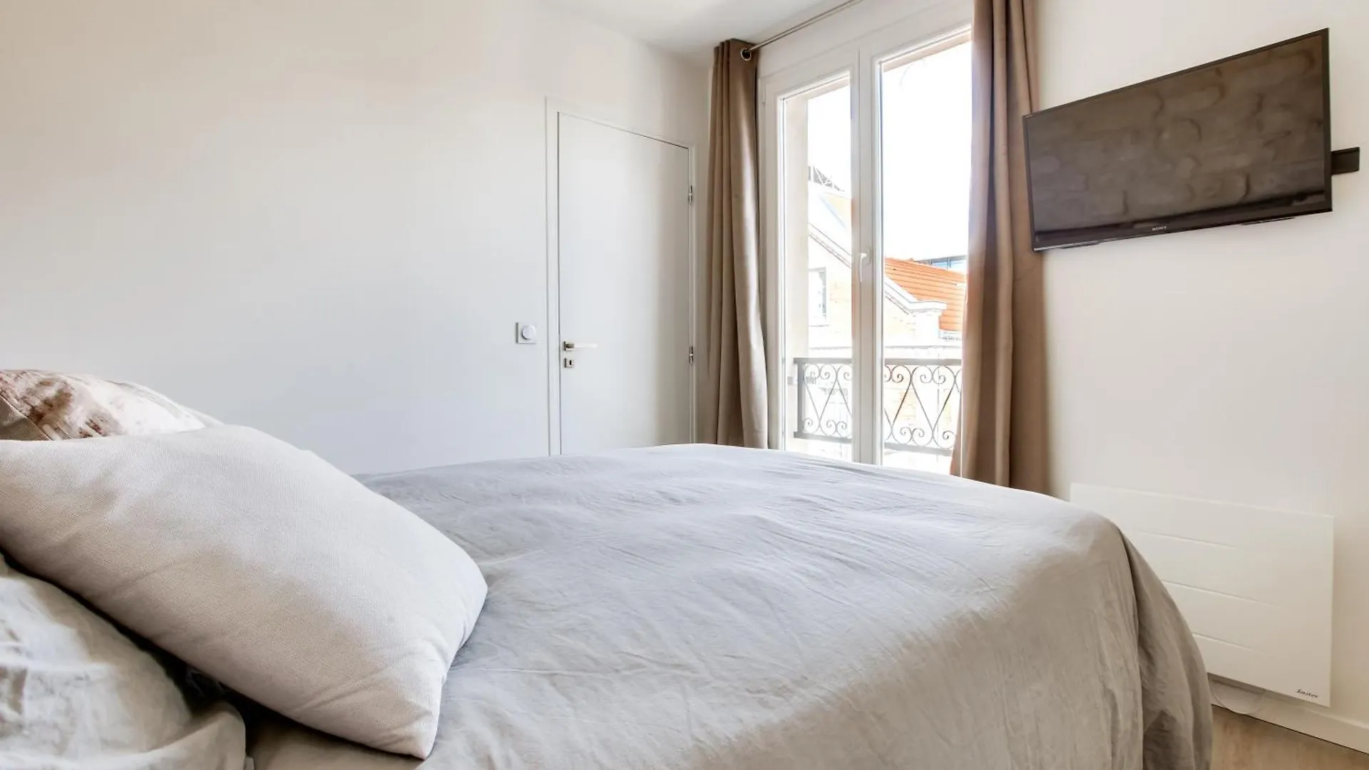 Volontaire Apartment Paris